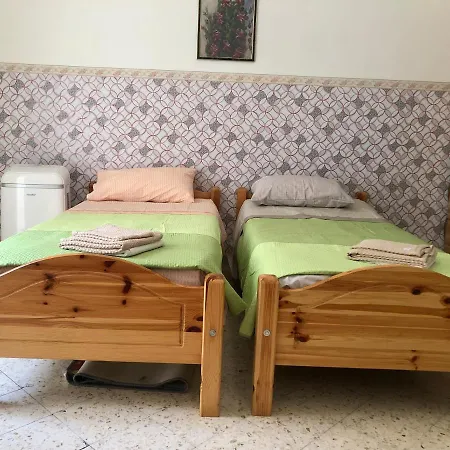 アパート Valentino バーリ